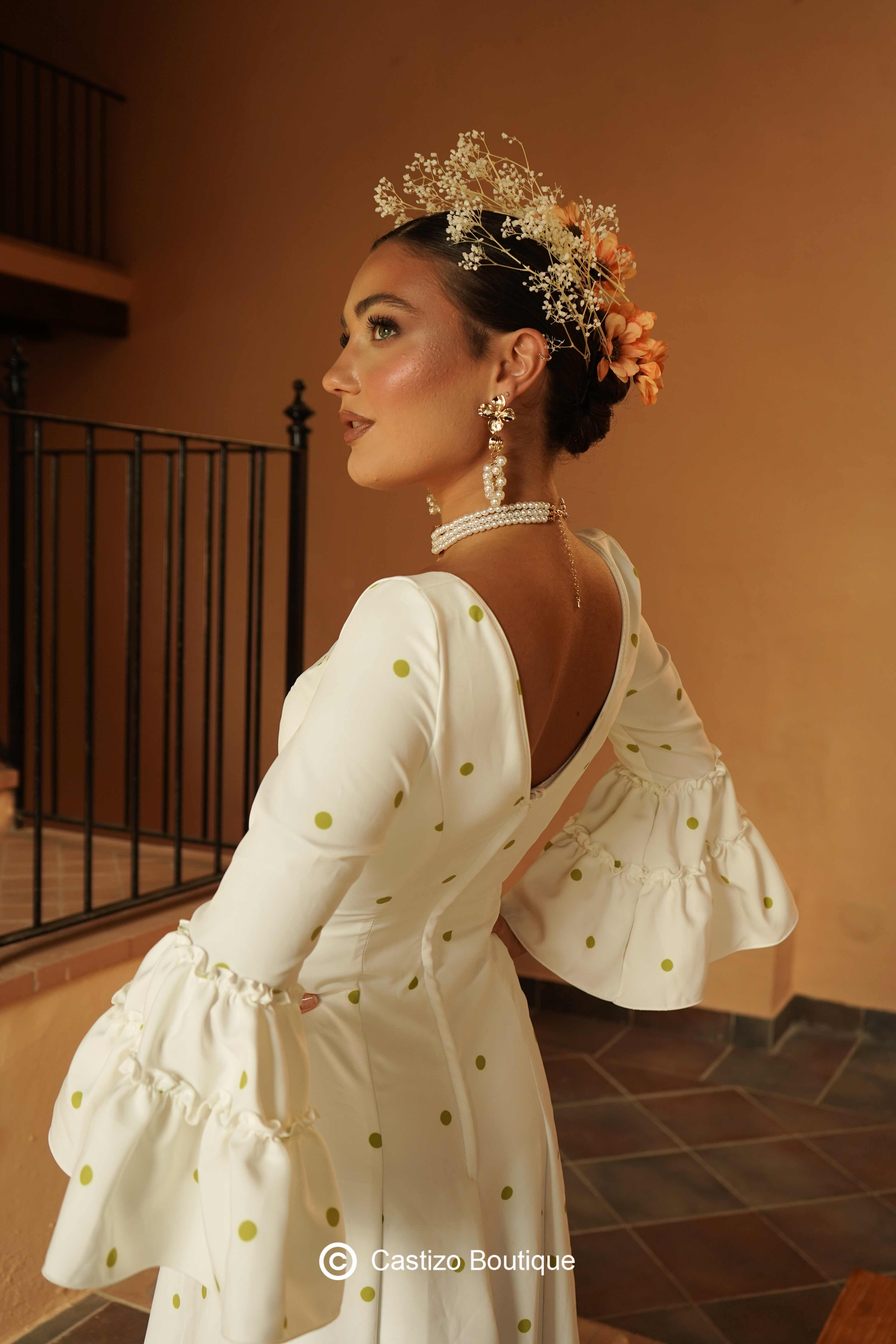 Bata Revuelo | Curvy