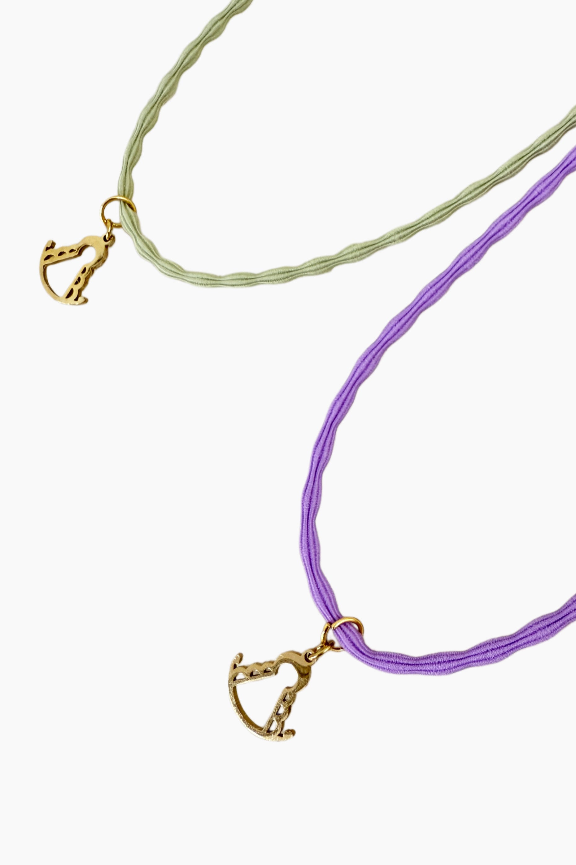 Collar acero silueta virgen color