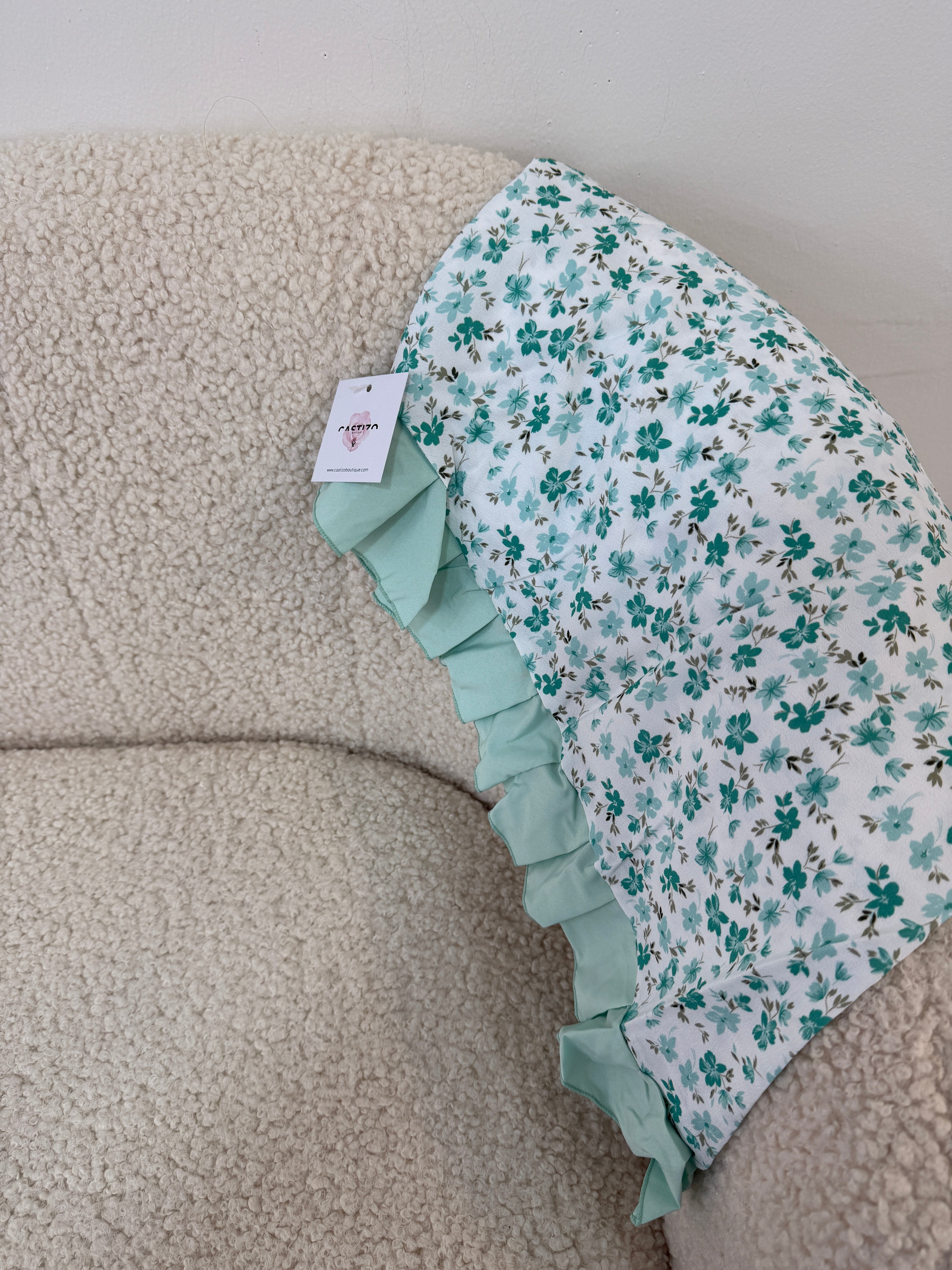 Pañoleta flores verdosas