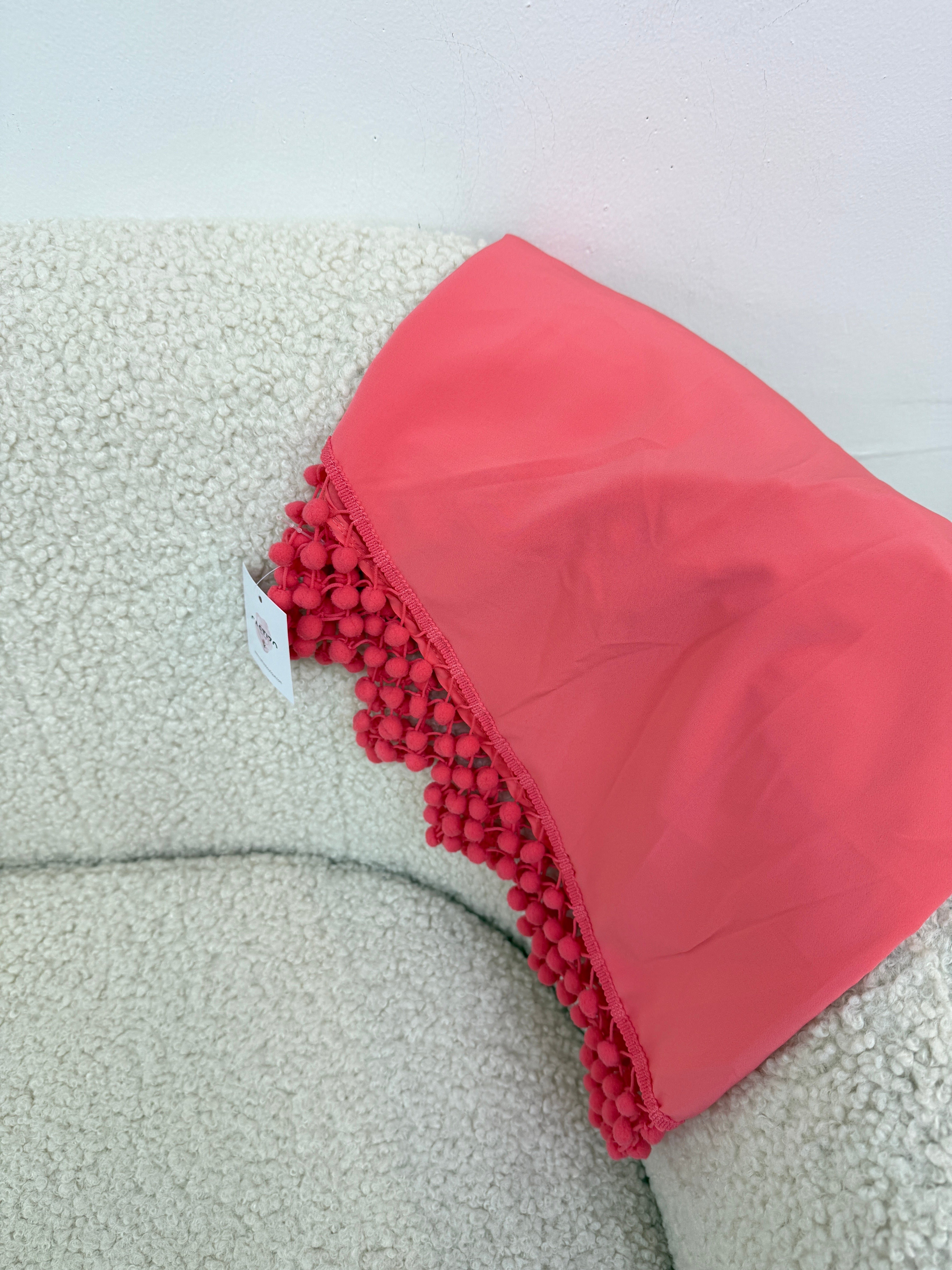 Mantoncillo coral liso de madroños