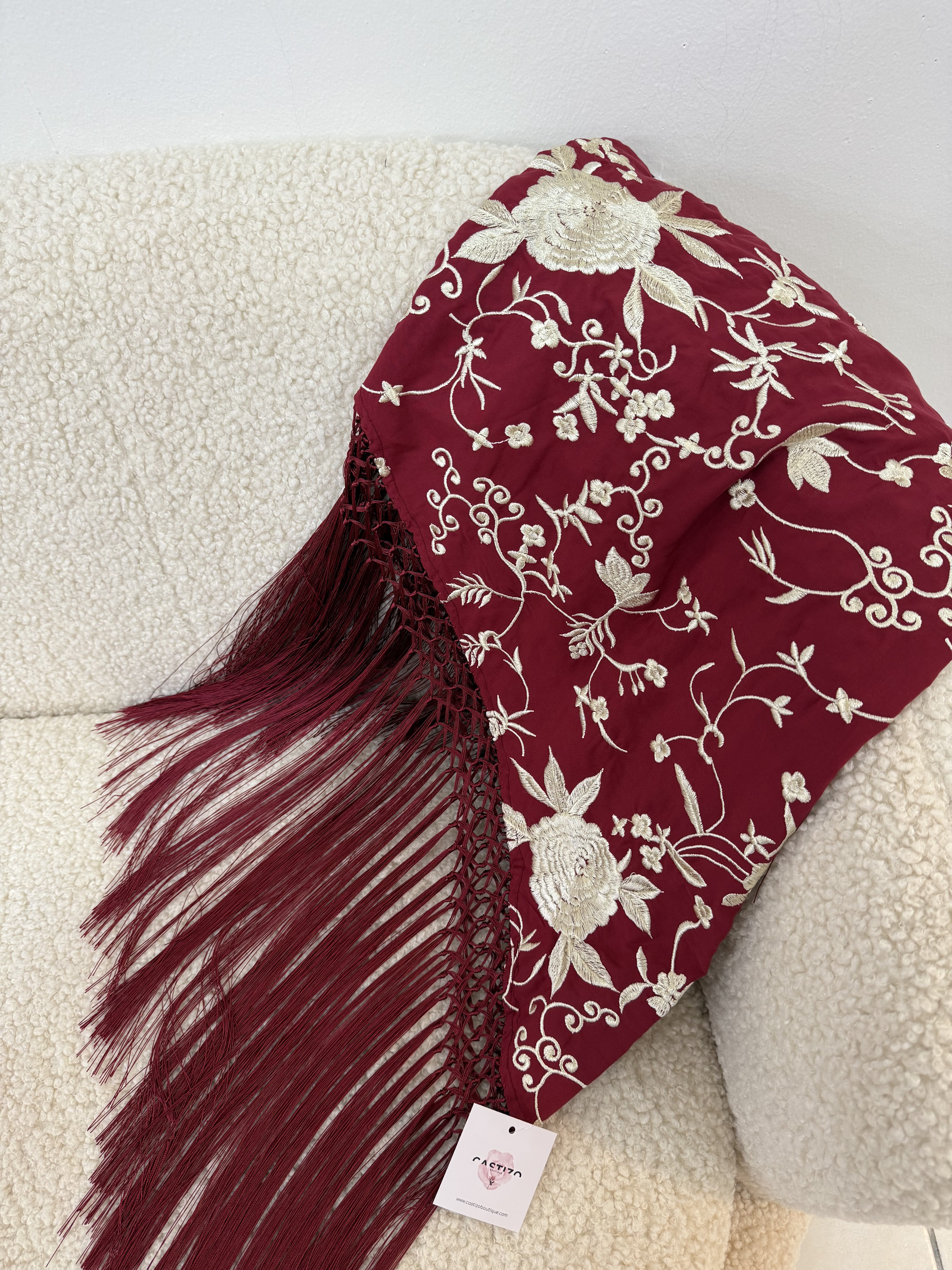 Mantoncillo pétalos burdeos y dorado