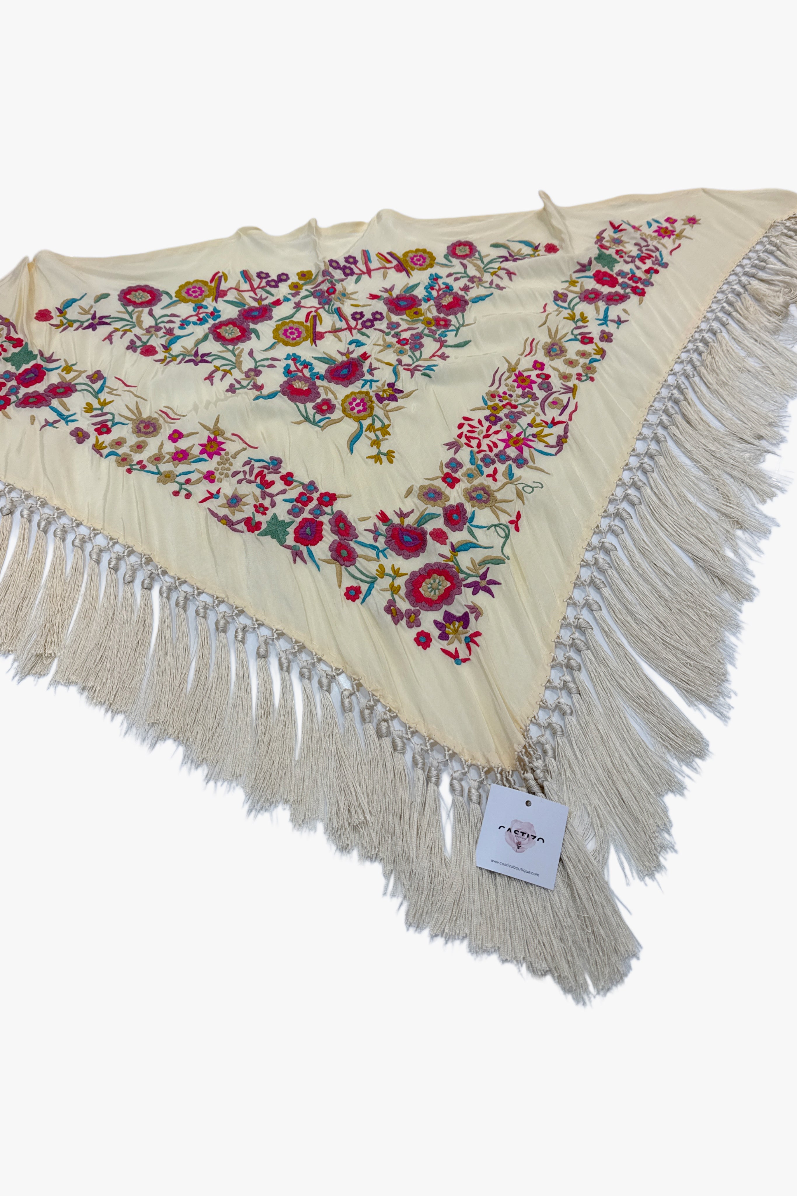 Mantoncillo seda beige florecitas