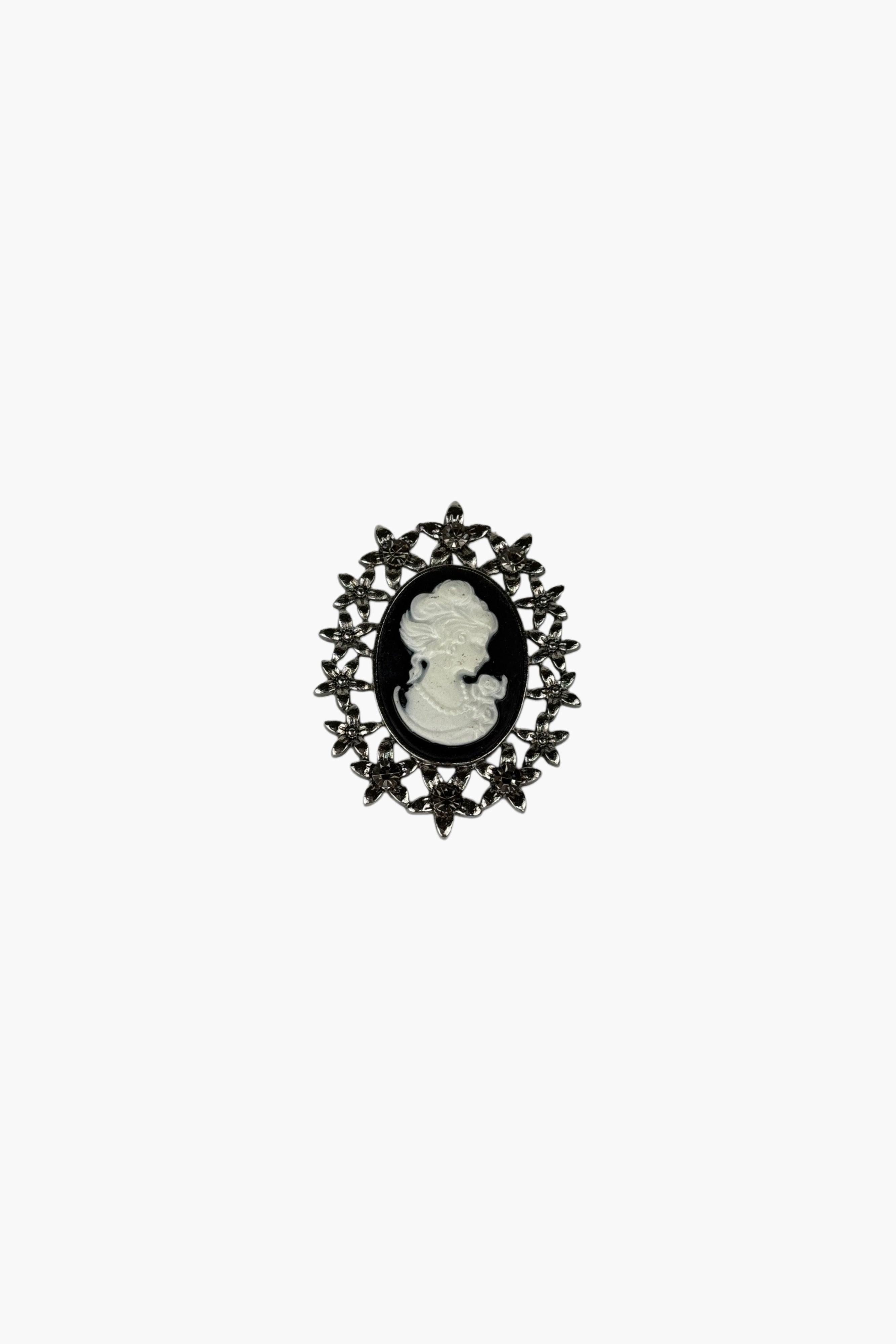 Broche camafeo negro