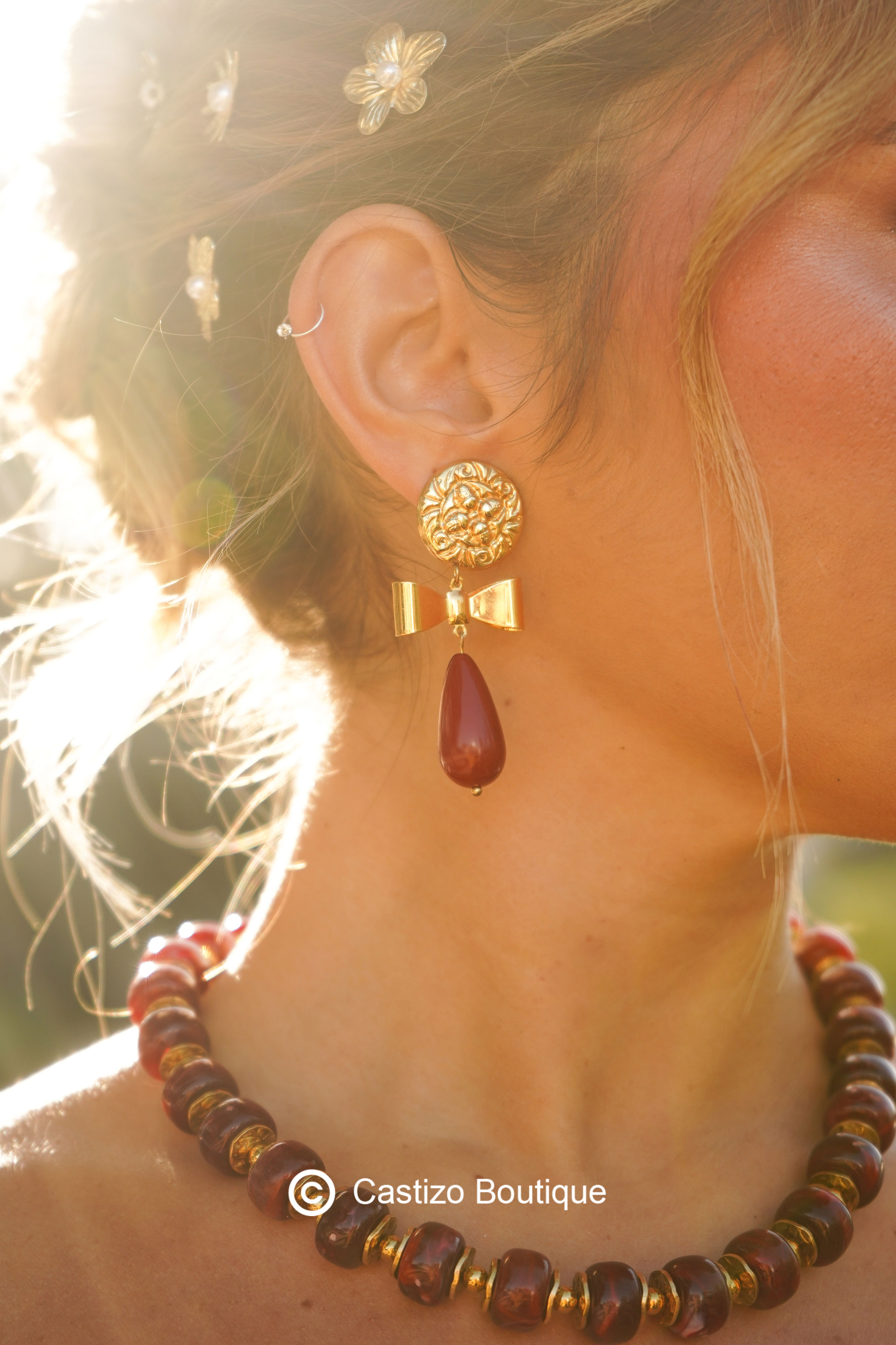 Pendiente lazo cubanita burdeos