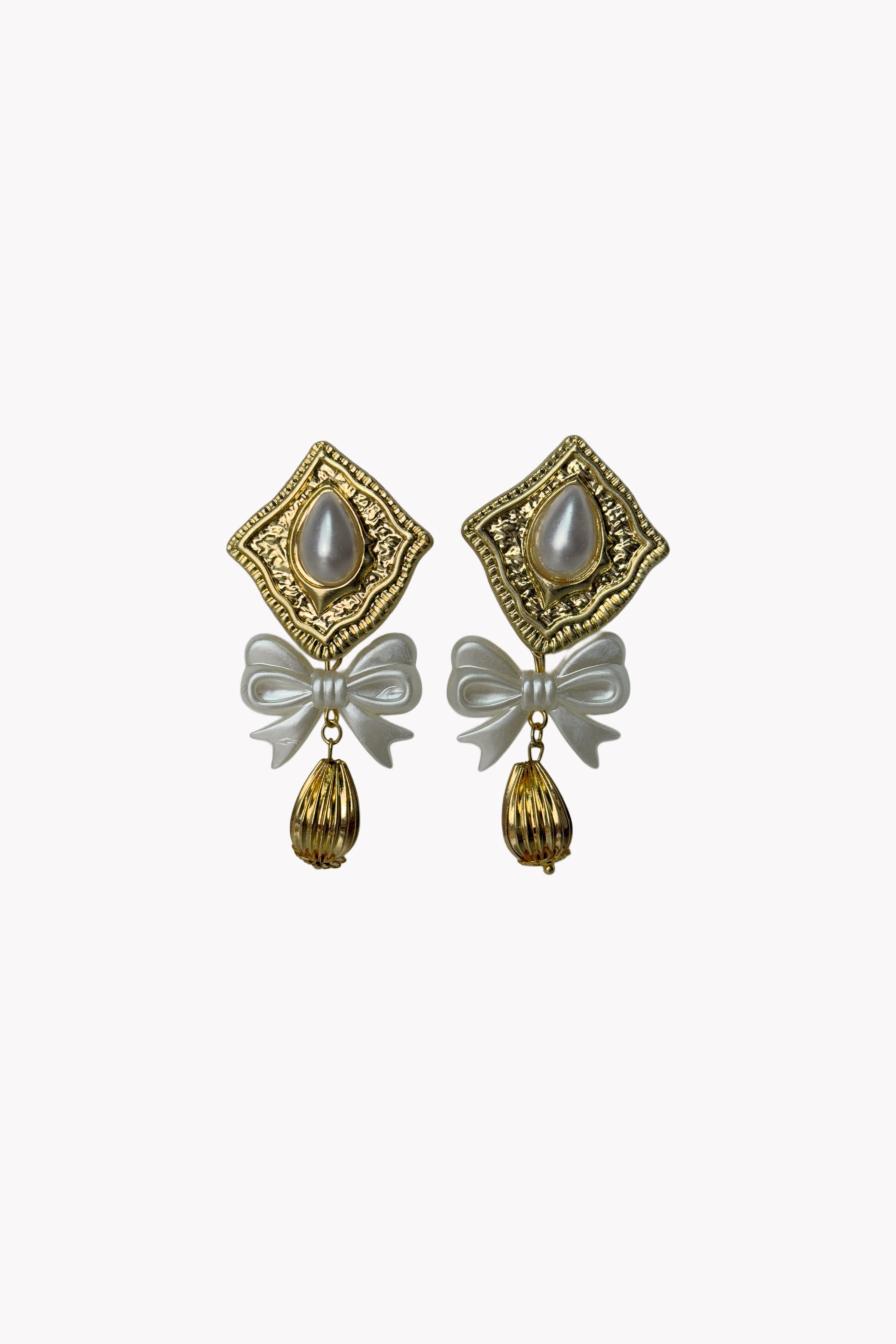 Pendientes lazo nácar