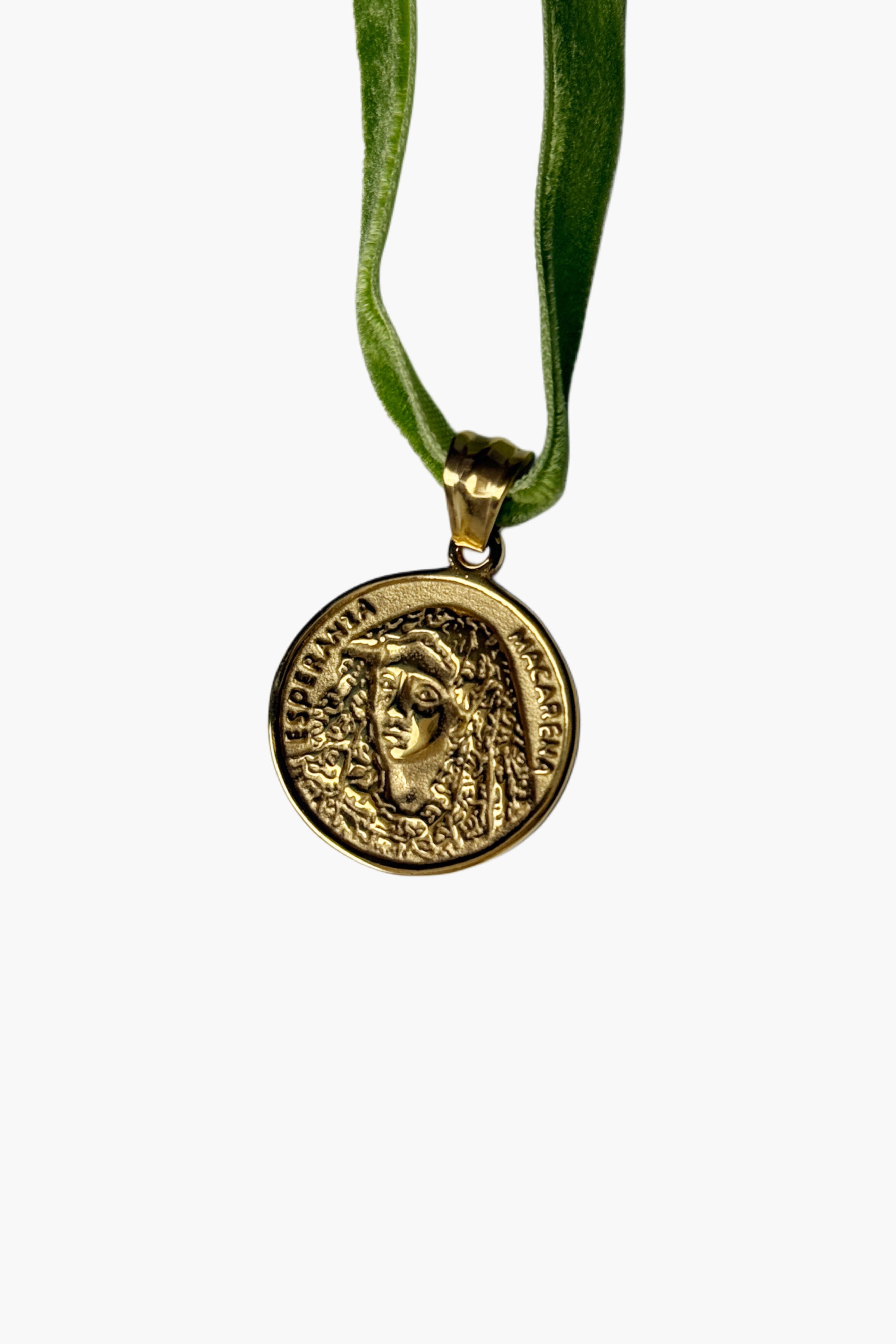 Lazo de terciopelo con medalla