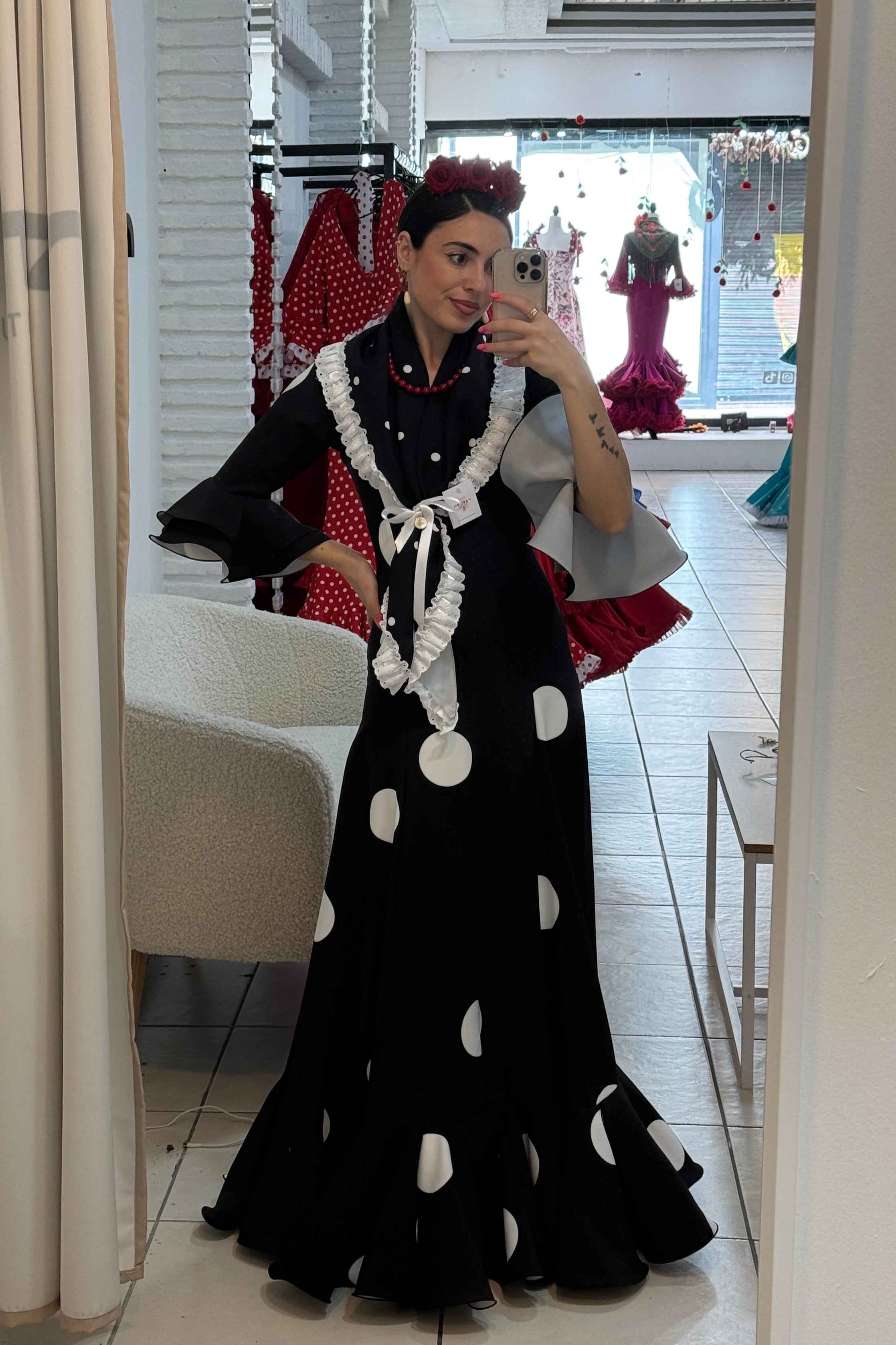 Traje Pétalo | Negro lunar galleta
