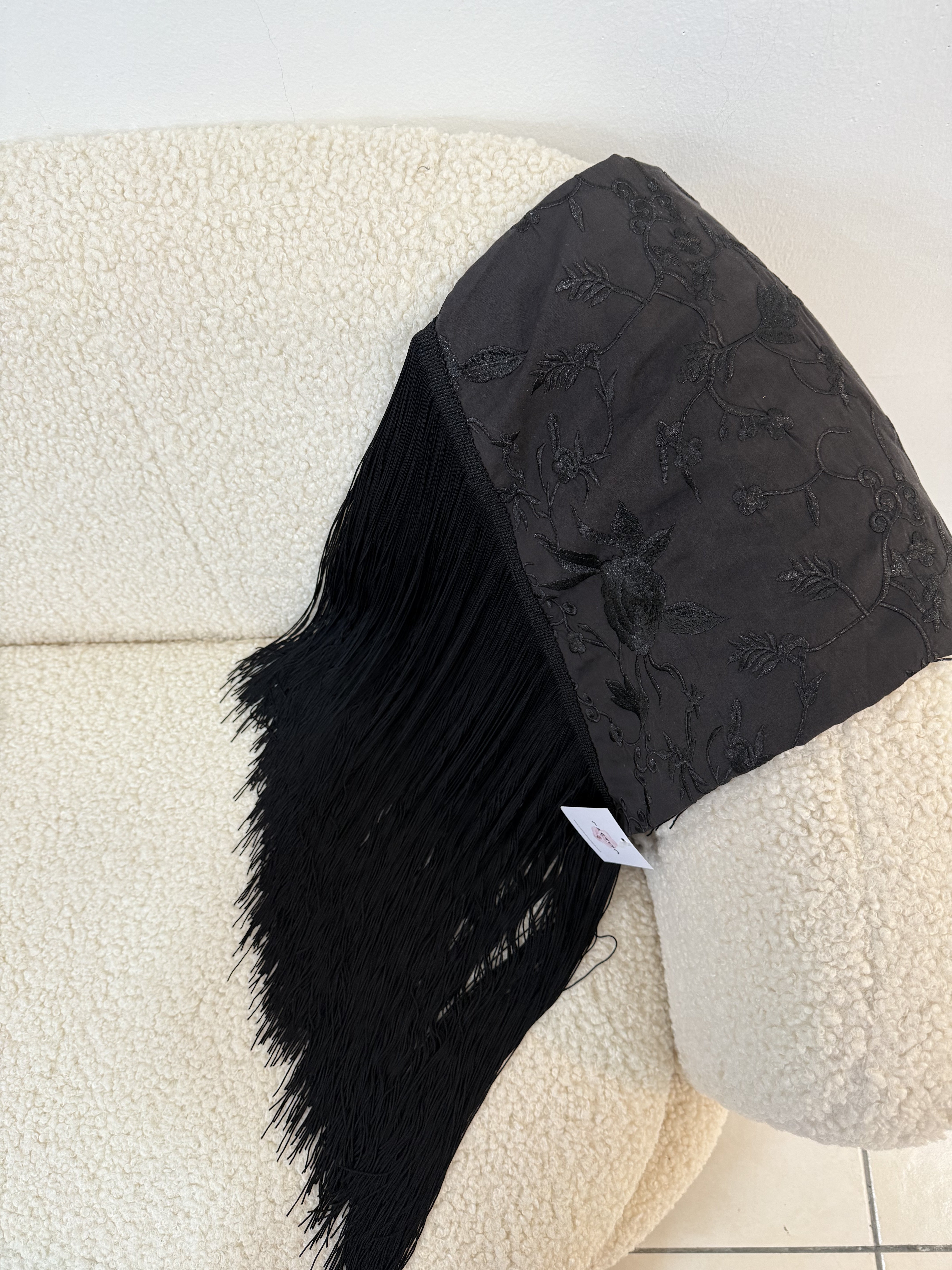 Mantoncillo Aires negro
